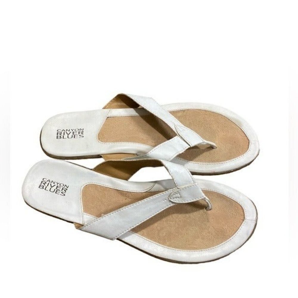 Canyon River Blues Womens Slip On Comfortwhite WHITE 10M casual beach vacation